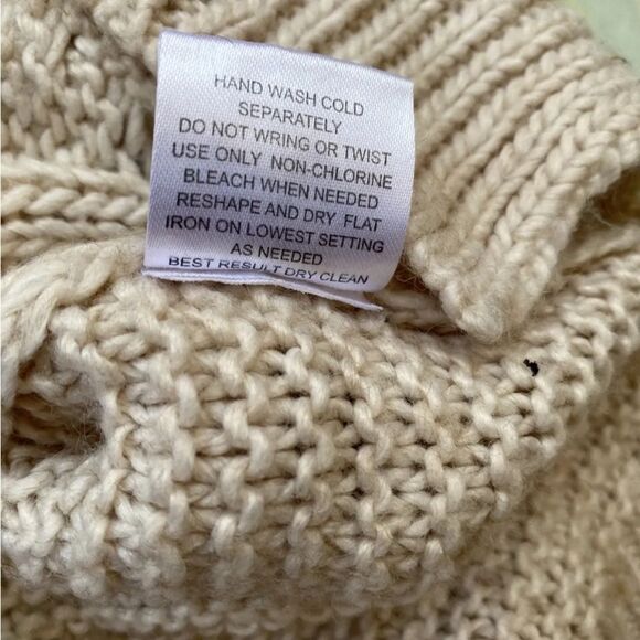 Pink Rose Women Cable Knit Pullover Sweater V-Neck Size Medium Beige Wool - Picture 7 of 7